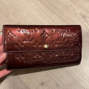 Louis Vuitton Vernis Sarah Wallet